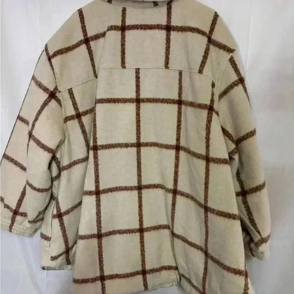 New with tags, womens size 4XL universal threads oversized jacket - Picture 2 of 5